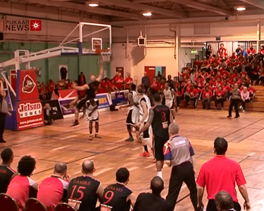 Leicester Riders Get Through to Play-Off Semi-Finals