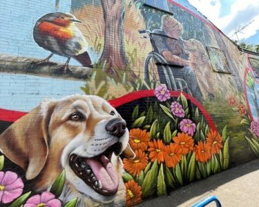 Colourful new mural brightens up Bell Street in Wigston